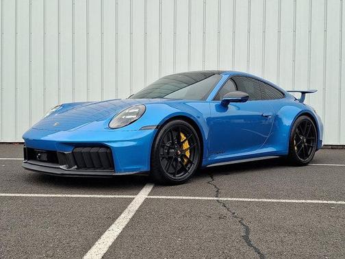 2025 Porsche 911 Carrera GTS