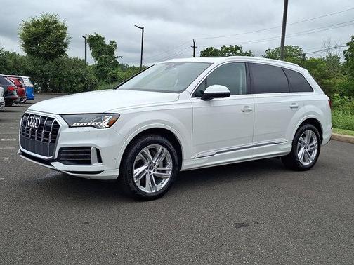 2024 Audi Q7 55 Premium Plus