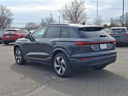 2025 Audi Q6 e-tron Premium Plus quattro