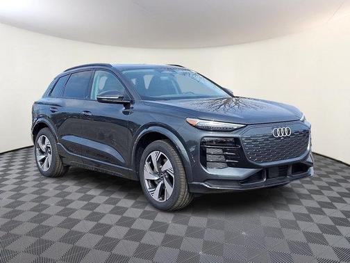 2025 Audi Q6 e-tron Premium Plus quattro