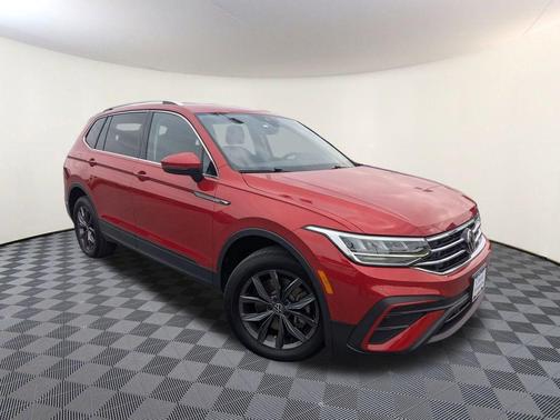 Kings Red Metallic 2022 Volkswagen Tiguan 2.0T SE 4MOTION