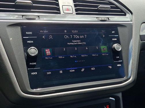 Kings Red Metallic 2022 Volkswagen Tiguan 2.0T SE 4MOTION