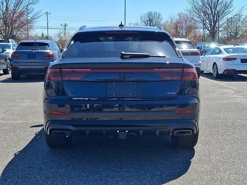 2025 Audi Q8 55 Premium
