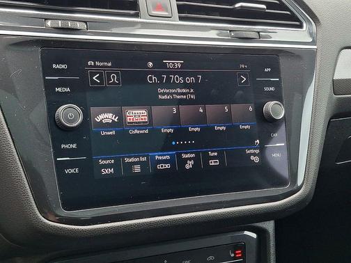 Deep Black 2022 Volkswagen Tiguan 2.0T SE 4MOTION