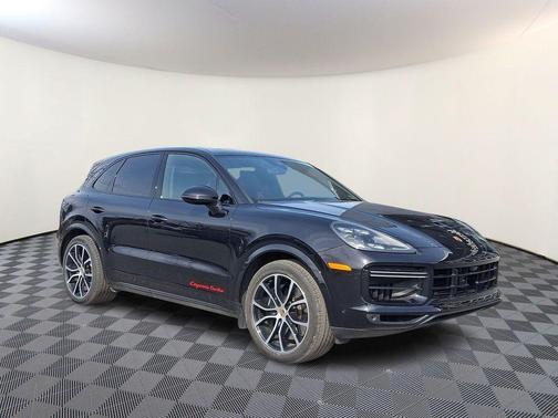 Jet Black 2022 Porsche Cayenne Turbo