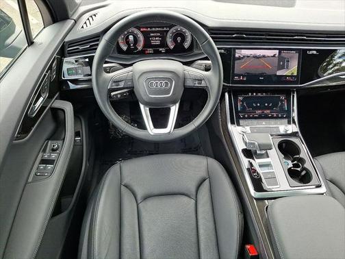 2025 Audi Q7 Premium Plus 45 TFSI quattro Tiptronic