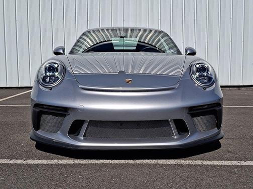 GT Silver Metallic 2019 Porsche 911 GT3