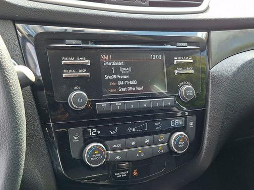 Pearl White 2015 Nissan Rogue SV
