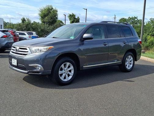 2011 Toyota Highlander SE