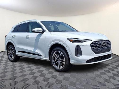 2025 Audi Q5 Premium