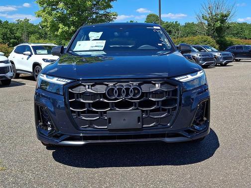 Blue 2026 Audi SQ7 4.0T Prestige