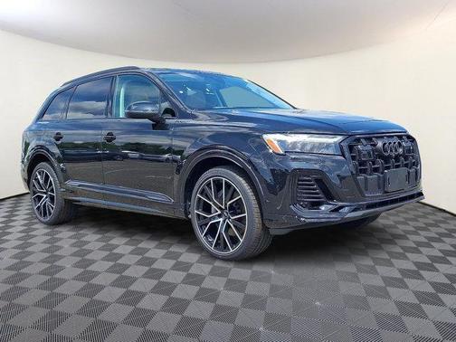 2025 Audi Q7 55 Premium Plus