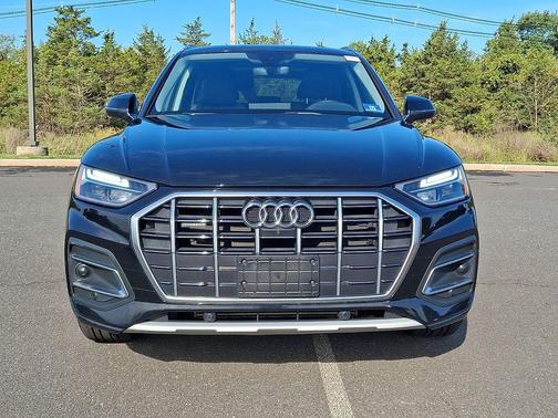 Black Metallic 2021 Audi Q5 45 Premium Plus