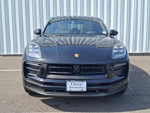 2024 Porsche Macan Base