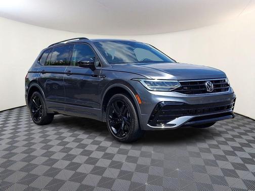 Platinum Gray Metallic 2023 Volkswagen Tiguan 2.0T SE R-Line Black 4MOTION