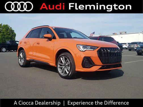 2025 Audi Q3 Premium 45 TFSI S line quattro Tiptronic