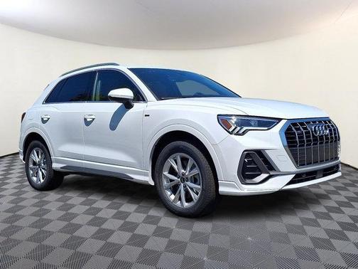 2025 Audi Q3 Premium 45 TFSI S line quattro Tiptronic