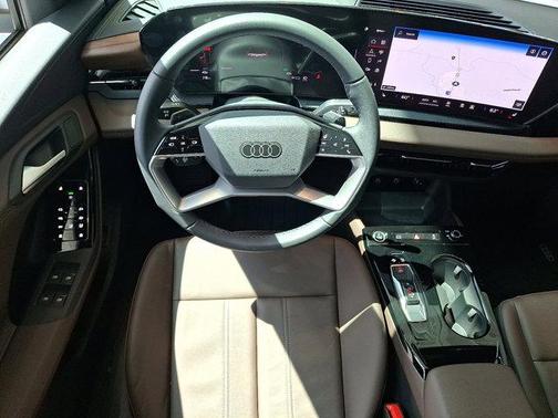 2025 Audi Q6 e-tron Premium quattro