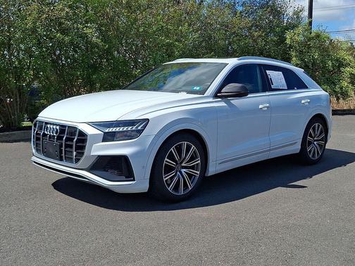 Glacier White Metallic 2023 Audi SQ8 4.0T Prestige