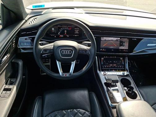 Glacier White Metallic 2023 Audi SQ8 4.0T Prestige