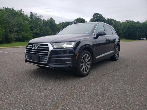 2019 Audi Q7 45 Premium Plus