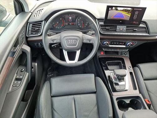 2024 Audi Q5 Premium 45 TFSI S line quattro