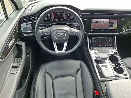 2024 Audi Q7 Premium Plus 55 TFSI quattro Tiptronic