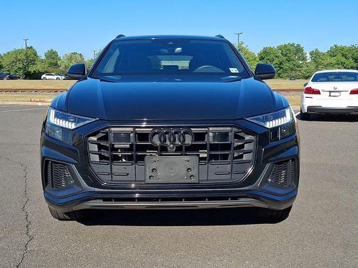 Mythos Black Metallic 2023 Audi Q8 55 Premium Plus