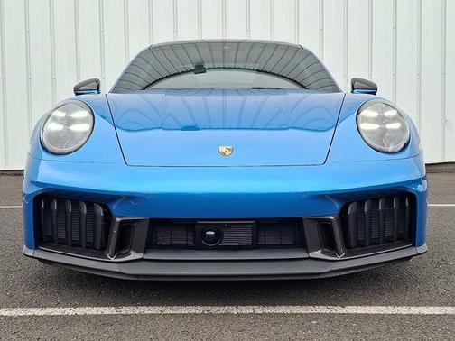 2025 Porsche 911 Carrera GTS
