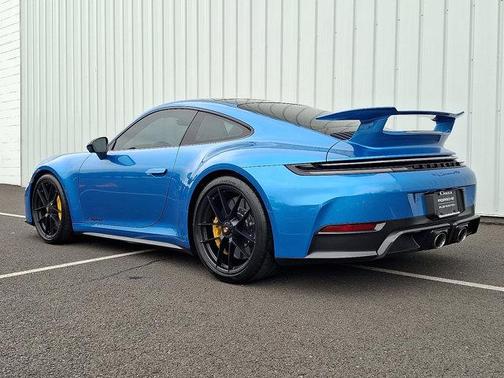 2025 Porsche 911 Carrera GTS