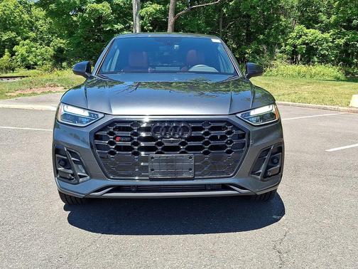 Daytona Gray Pearl Effect 2023 Audi SQ5 3.0T Premium Plus