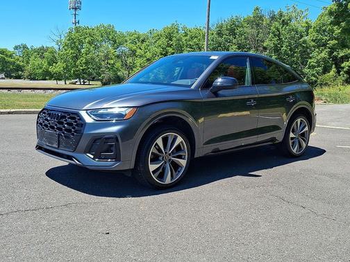 Daytona Gray Pearl Effect 2023 Audi SQ5 3.0T Premium Plus