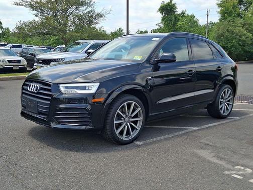 Mythos Black Metallic 2017 Audi Q3 2.0T Prestige