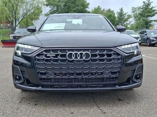 2025 Audi A8 L 55 TFSI quattro Tiptronic