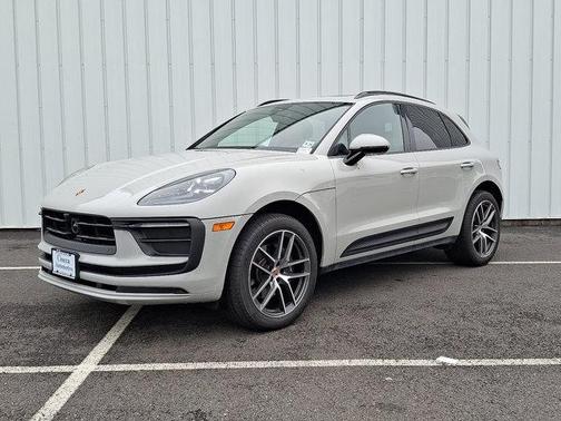 2024 Porsche Macan Base
