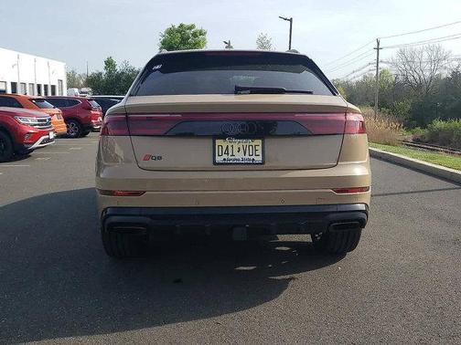 2025 Audi Q8 55 Premium Plus