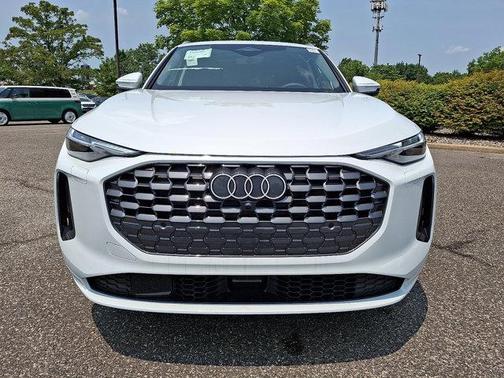 2025 Audi Q5 Premium Plus