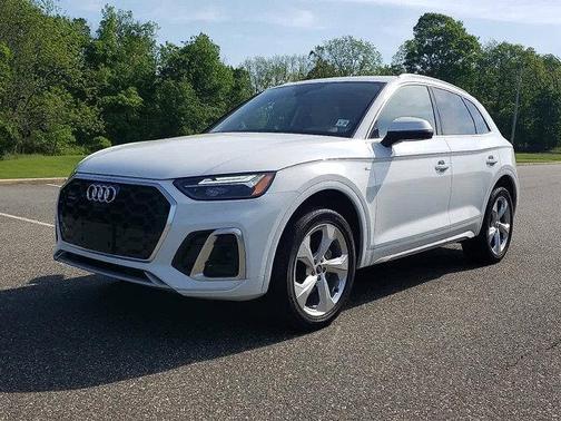 2023 Audi Q5 45 S line Premium Plus