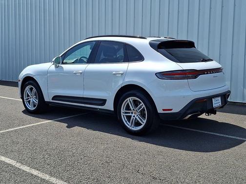 Carrara White 2025 Porsche Macan Macan