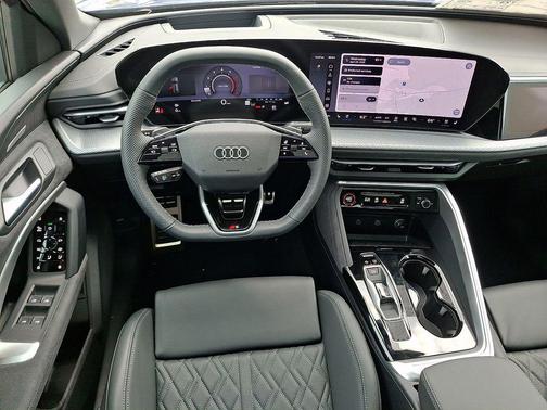 Ultra Blue Metallic 2026 Audi SQ5 3.0T Premium Plus