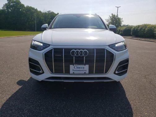 2022 Audi Q5 40 Premium