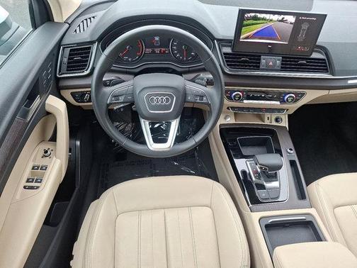 2022 Audi Q5 40 Premium