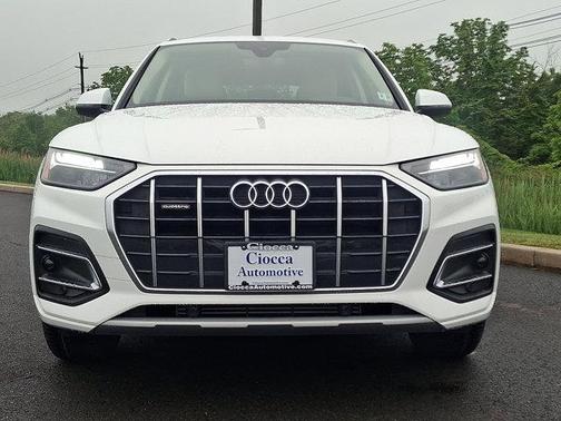 2022 Audi Q5 40 Premium