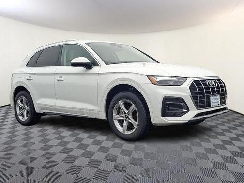 2022 Audi Q5 40 Premium