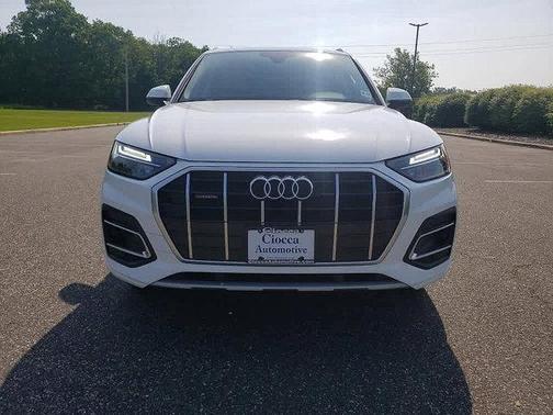 2022 Audi Q5 40 Premium