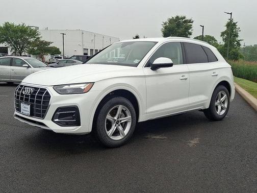 2022 Audi Q5 40 Premium