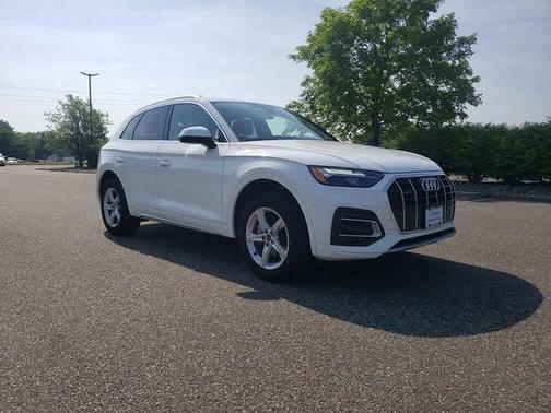 2022 Audi Q5 40 Premium