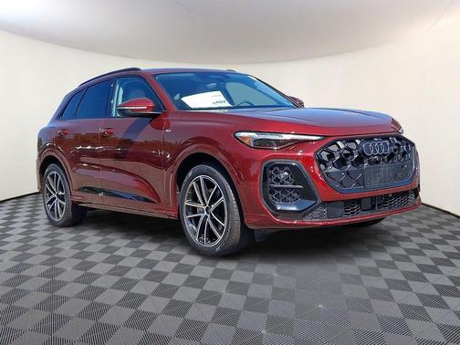 Grenadine Red Metallic 2026 Audi Q5 Prestige TFSI quattro S tronic