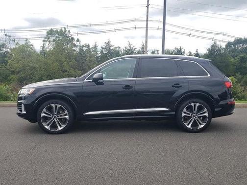 2021 Audi Q7 55 Premium Plus