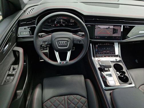 White 2026 Audi SQ8 4.0T Prestige